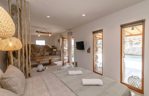 Tinos Casa | Lunar House l