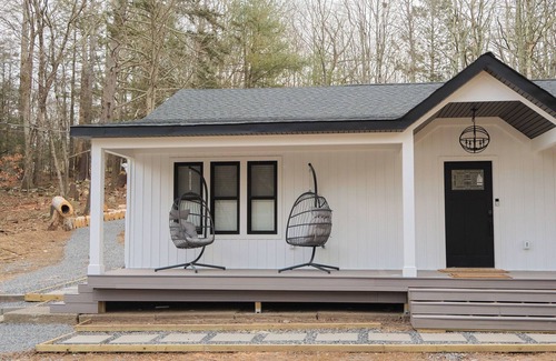 Saugerties Cabina | LunaVista Boutique Stay - Modern Luxury Retreat in Saugerties