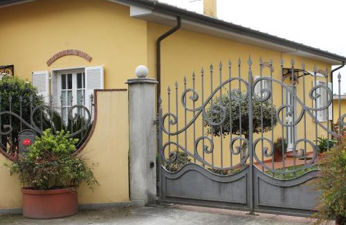 Castelnuovo Magra Apartamento | Lunigiana - Casa Anita con giardino
