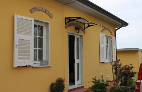 Castelnuovo Magra Apartamento | Lunigiana - Casa Anita con giardino
