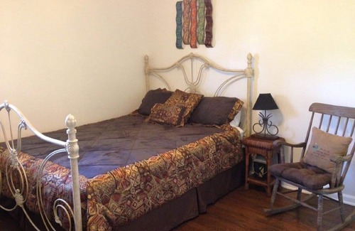 Scottsboro Casa | Lunker BUNKER * Scottsboro / Lago Guntersville-cerca Goosepond; sleeps12; barco de estacionamiento