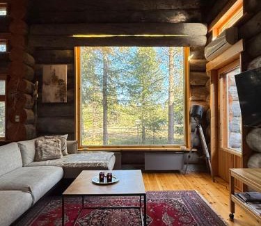 Lampivaara Chalet De Esquí | Luosto Villa by Lapland Villas, near Lake Aarnilampi Beach, Sauna, WiFi, Great Private Villa for Families & Outdoor Lovers