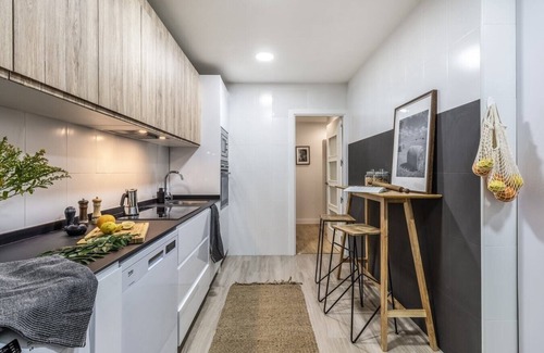 Salamanca Apartamento | Luque - 3 bedrooms and balcony in Lista