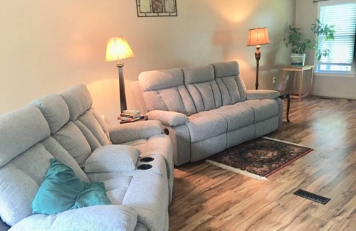 Chesapeake Ranch Estates-Drum Point Casa | Lusby espaciosa belleza $ 60 / noche casa unifamiliar cerca de la isla Solomons