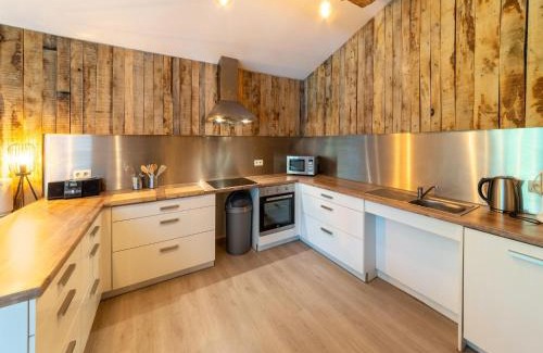Wirtzfeld Chalet De Esquí | Lush chalet near lake of Bütgenbach