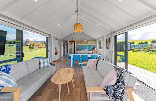 Pukawa Casa | Lush Escape - Lake Taupo Holiday Home