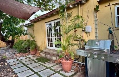 Miami Shores Casa | Lush & Peaceful tropical house