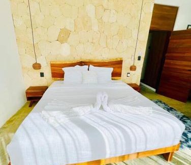 Chemuyil Apartamento | Lush Tulum Jungle Penthouse with Ensuite Rooftop Pool & HighSpeed Wifi