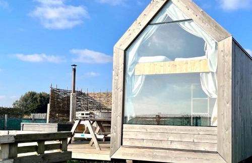 Brightlingsea Casa | Lushna 3 Petite at Lee Wick Farm Cottages & Glamping