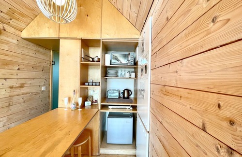 Brightlingsea Cabaña | Lushna Petite 7 at Lee Wick Farm Glamping
