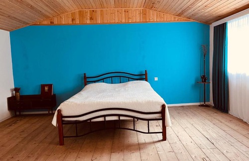 Lentekhi Casa | Lushnu Qor