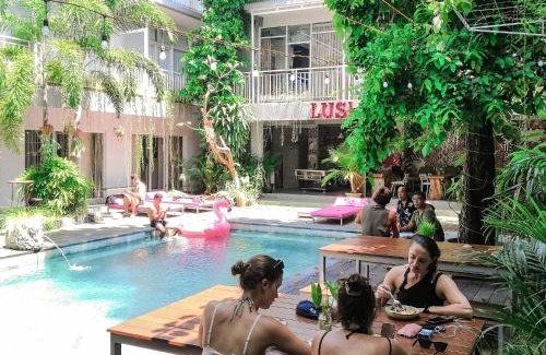 Pererenan Hostal | Lushy Hostel Canggu