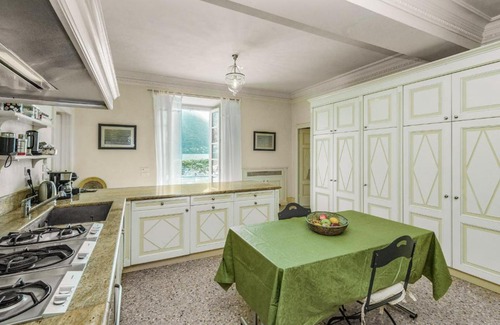 Torno Casa | Lussuosa villa sulle sponde dello splendido Lago di Como