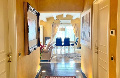 Bosco Pisana Apartamento | Lussuoso Attico Panoramico vista Mare in residence
