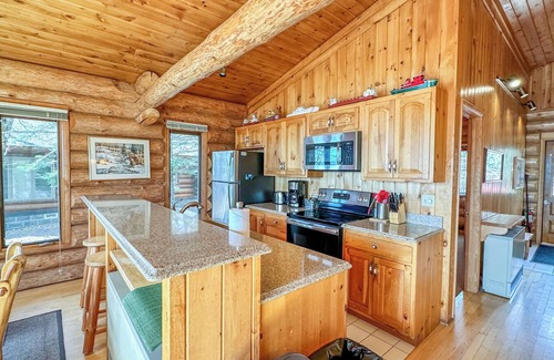 Tofte Cabina | Lutsen Log Cabin 403 - Lutsen, Minnesota - Lake Superior