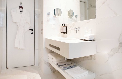 Omonia Hotel | Luwian Athens Boutique Hotel