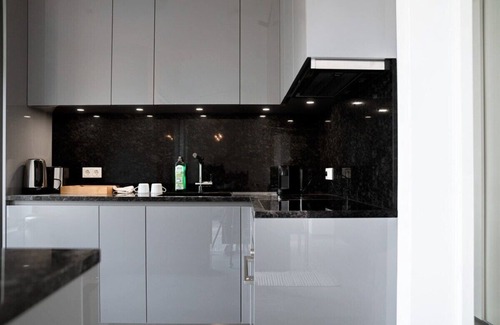Cessange Apartamento | Lux 1BR: King Bed, Balcony, Near City Center