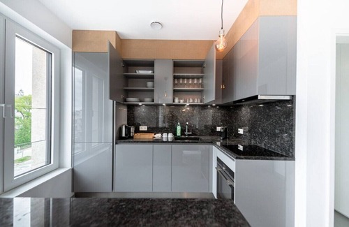 Cessange Apartamento | Lux 1BR: King Bed, Balcony, Near City Center