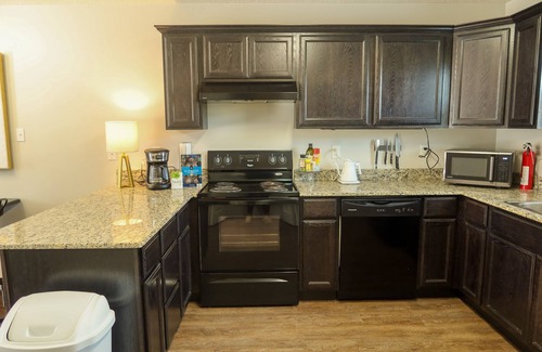 Lake Charles Casa | Impresionante 2 dormitorios 2. 5 baños a menos de 5 millas de los casinos - 511A