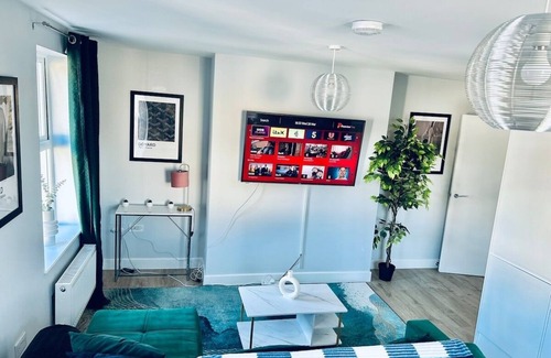 Folkestone Apartamento | Lux 2BR Flat Folkestone Habour