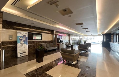 Al Sufouh 2 Apartamento | Lux 2BR with Sea Views in Marina