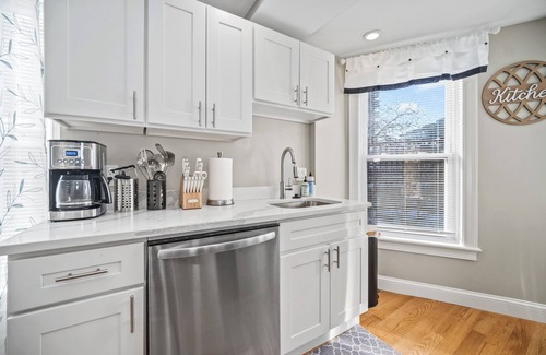 North End Apartamento | Lux 2nd floor 3brm/1bath