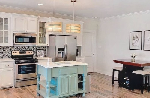 Gonzales Casa | Lux 3 bedroom near lsu and southern only 75.00 Cleaning fee
