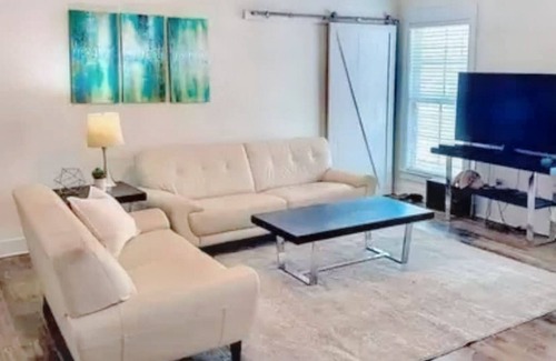 Gonzales Casa | Lux 3 bedroom near lsu and southern only 75.00 Cleaning fee