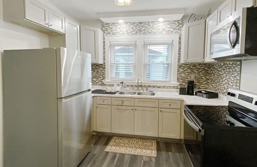 Rochester Casa | Lux 3BR, King Bed, Parking, Near UofR & Airport