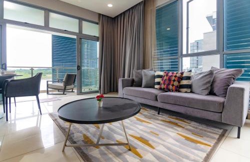 Nusajaya Apartamento | Lux 3BR Suite Puteri Harbour Near Legoland & Hello Kitty