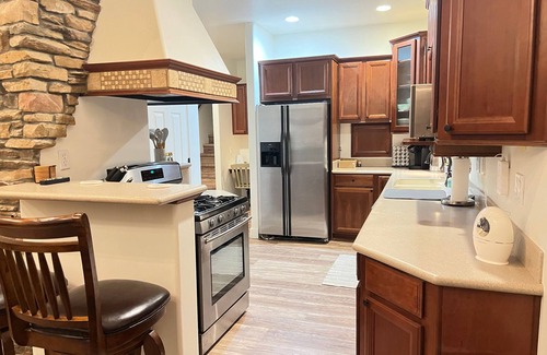 Williams Cabina | Lux 4 bed Cozy Chalet in the pines Near Grand Canyon/Downtown Williams/Bearizona