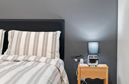 Flat Bush Casa | Lux 4 Bedroom in Auckland with Spa and Light Breakfast