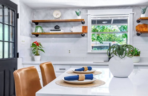 Harlandale Casa | Lux 4-bedroom Oasis Home, amenities, minutes from downtown & major attractions