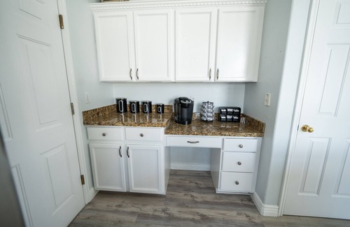 West Jordan Casa | Lux 5bd King w/Theater+Office