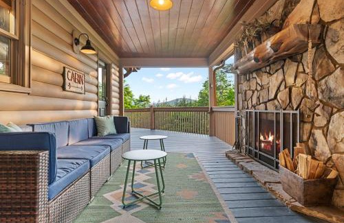 Blue Ridge Casa | Lux 5Br w hot-tub game room & mountain views