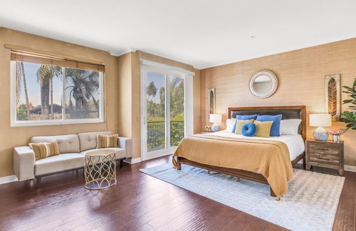 Huntington Beach Villa | LUX - Amazing Huntington Beach City Home Walk 2 Beach And Close to Disney