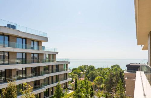 Saints Constantine and Helena Apartamento | Luxury Ap Blanka - Pool & Panorama in Azur