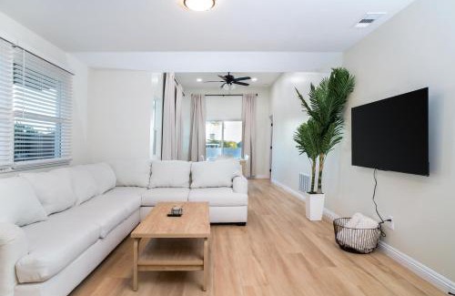 Clairemont Casa | Lux Coastal Getaway, Brand New, Central Location
