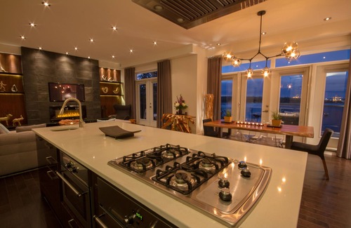 Halifax Casa | Lux Exec Home HFX Waterfront Pool Hot Tub