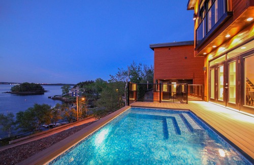 Halifax Casa | Lux Exec Home HFX Waterfront Pool Hot Tub