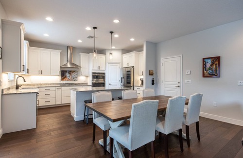 North Hyde Park Casa | Nueva casa de lujo! ¡1 milla al centro de Riverwalk, Hyde Park Village y más!