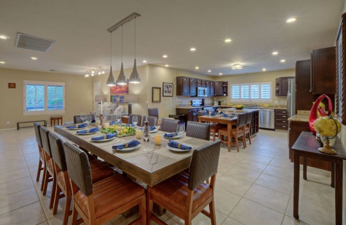 North Scottsdale Casa | LUX 8 BR, TODAS las camas King-Sleeps 18, Mt Vistas, Bañera de hidromasaje, Putting Green, fogatas, mesa de billar, juegos