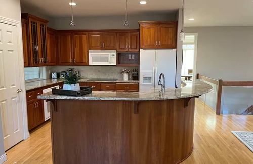 Rochester Casa | Lux Living With Beautiful Views