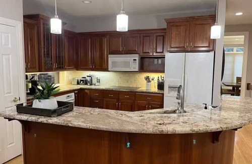 Rochester Casa | Lux Living With Beautiful Views