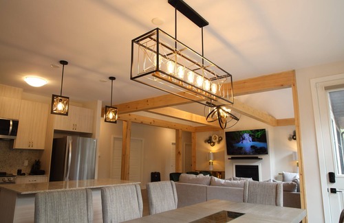 Lake of Bays Casa | Lux Muskoka Cottage Huntsville