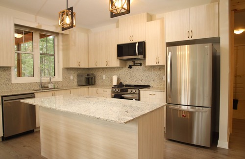 Lake of Bays Casa | Lux Muskoka Cottage Huntsville