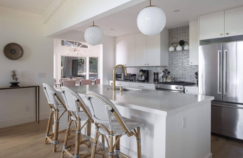 Calistoga Casa | LUX Private Modern Villa | Pool, Spa, & Dogs OK