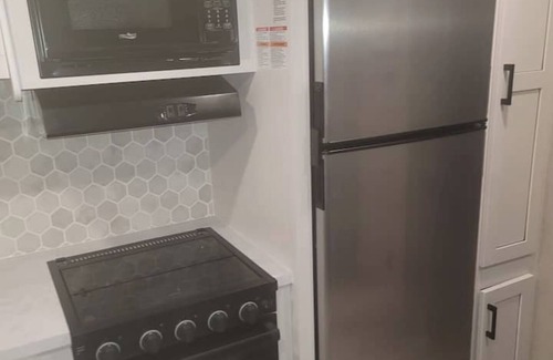 Uniondale Casa | LUX Rental