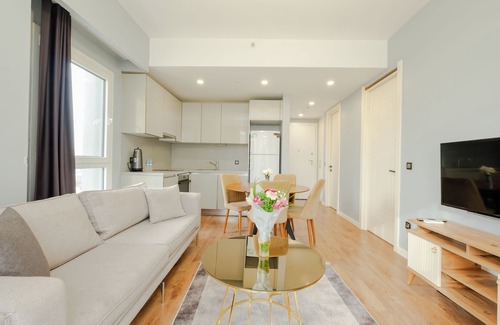 Bagcilar Apartamento | lUX Residence on High Floor 03