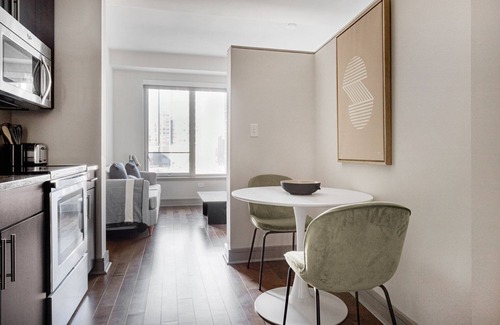 Seaport District Apartamento | Lux Seaport Studio w/ Gym on Harbor by Blueground